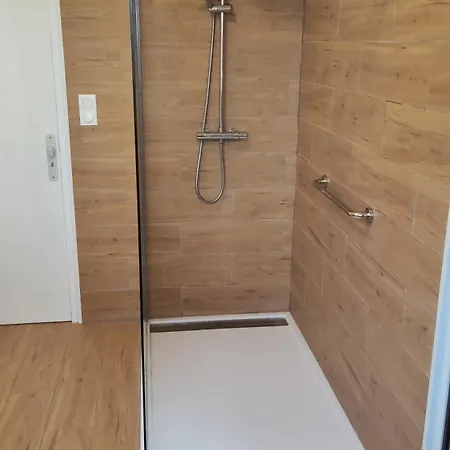 Willa La Chenaie Maison Entiere Avec Un Grand Jardin *