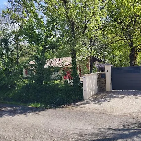 La Chenaie Maison Entiere Avec Un Grand Jardin