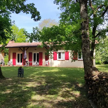 Willa La Chenaie Maison Entiere Avec Un Grand Jardin