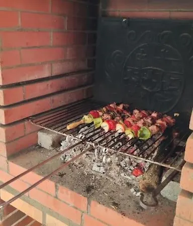 فيلة La Chenaie Maison Entiere Avec Un Grand Jardin