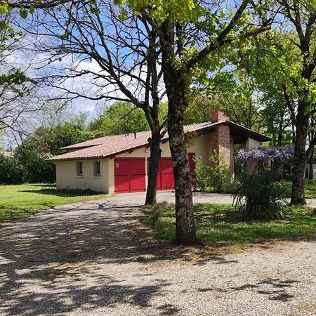 La Chenaie Maison Entiere Avec Un Grand Jardin *
