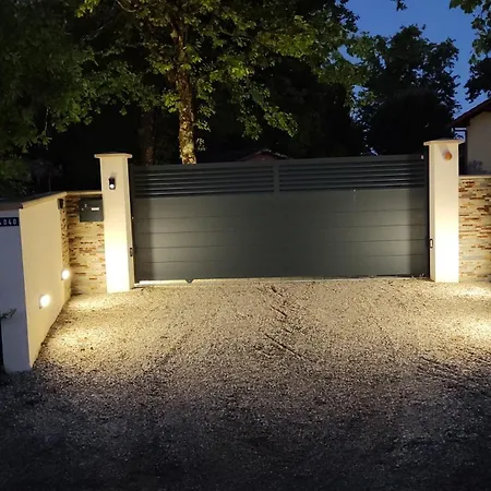 La Chenaie Maison Entiere Avec Un Grand Jardin فيلة *