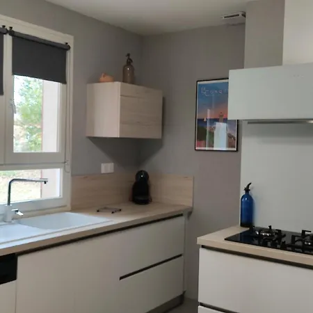 فيلة La Chenaie Maison Entiere Avec Un Grand Jardin